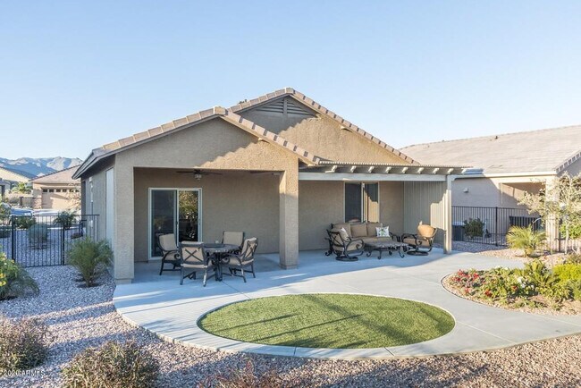 Building Photo - 22407 W Morning Glory St