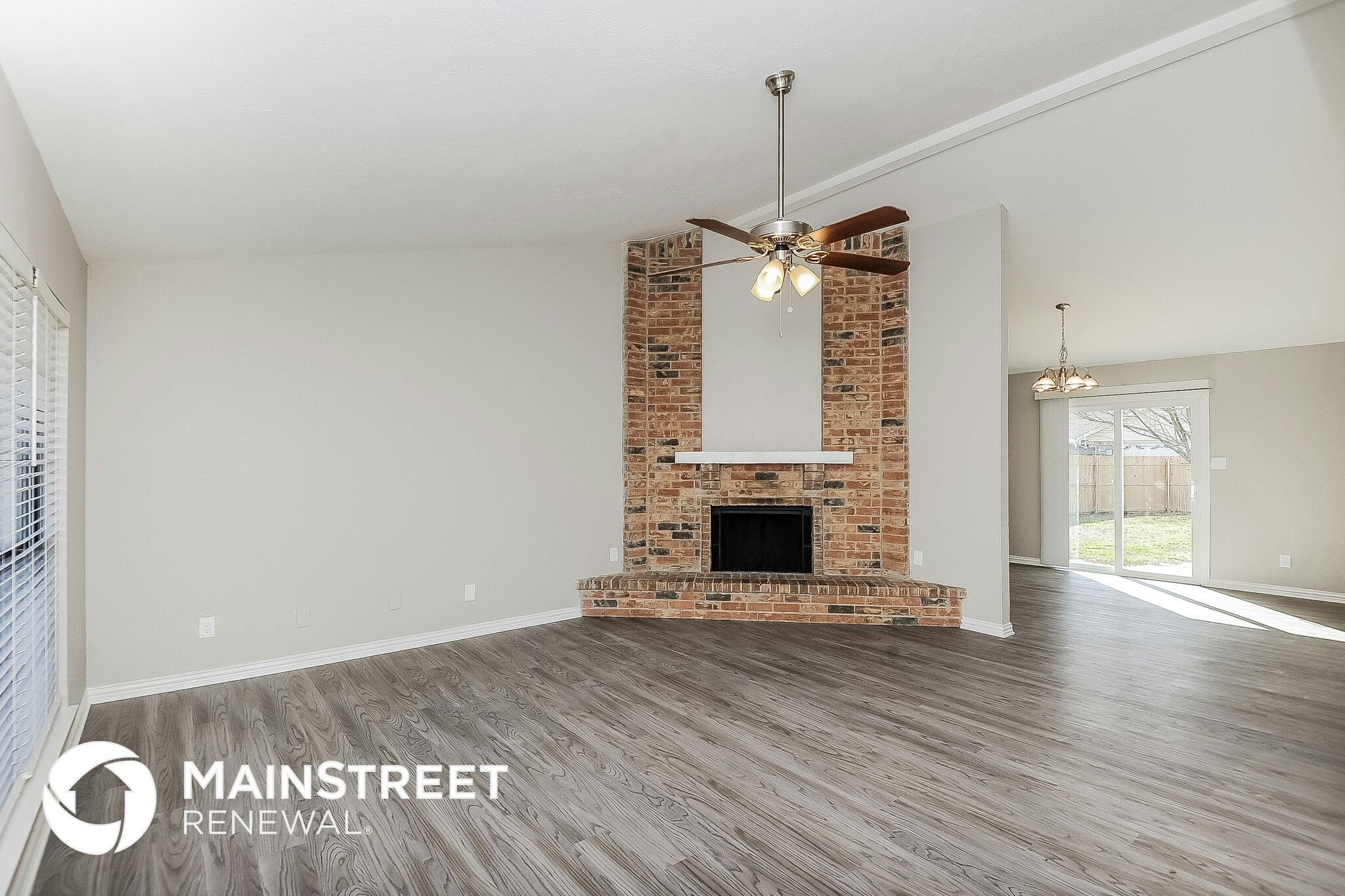 Building Photo - 2817 Carnaby Ln