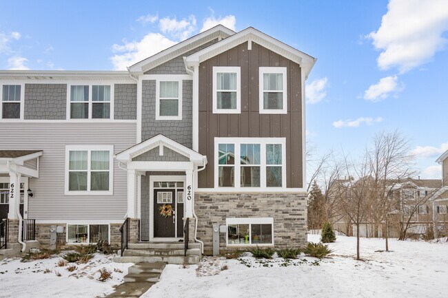 Building Photo - 620 Wolverine Dr