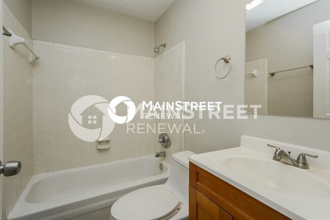 Building Photo - 4 Bedroom Pet-Friendly Home in JEFFERSONVILLE, IN with Main Street Renewal