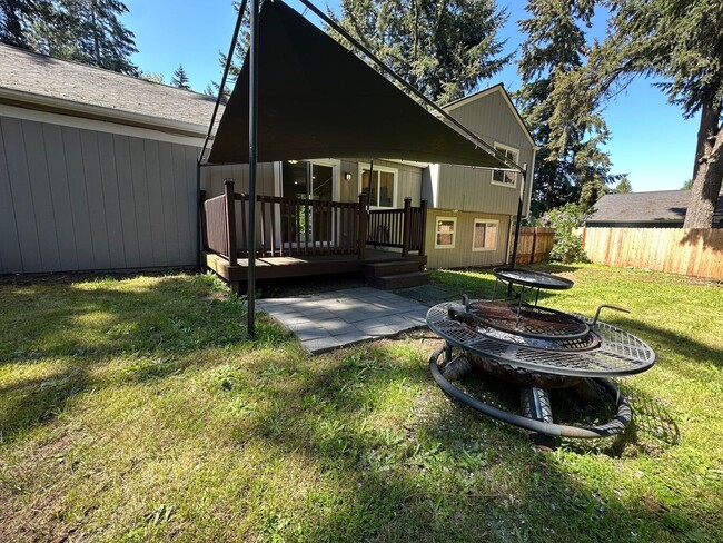 Building Photo - Charming 3 bedroom home in desirable Puyallup
