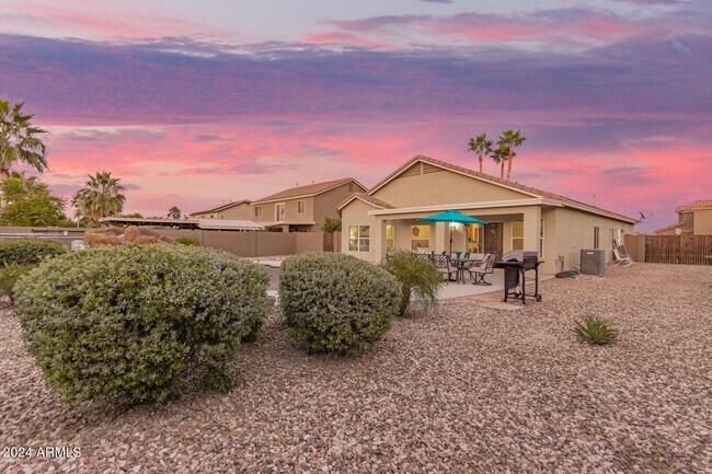 Building Photo - 31748 N Blackfoot Dr