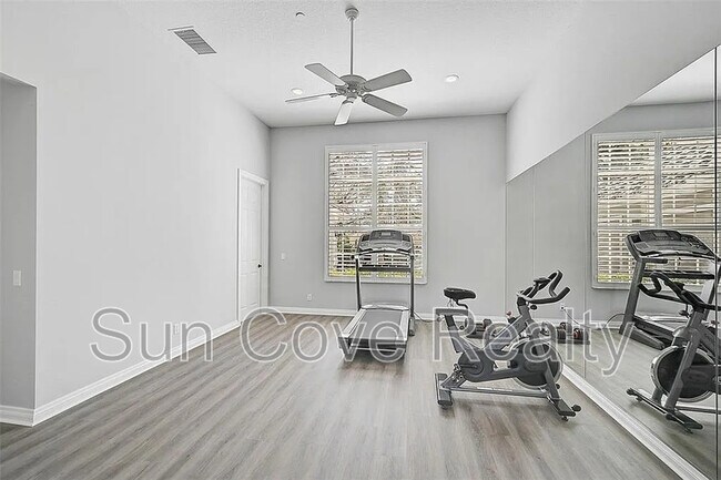 Building Photo - 854 Macewen Dr