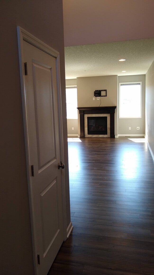 Building Photo - 6953 Archer Trl