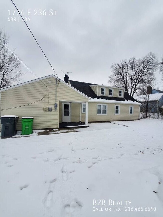 Building Photo - 1774 E 236th St