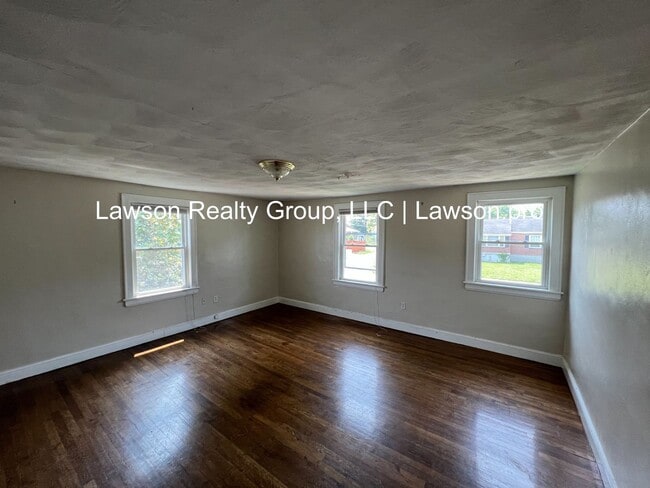 Building Photo - Fauquier 1022-1024