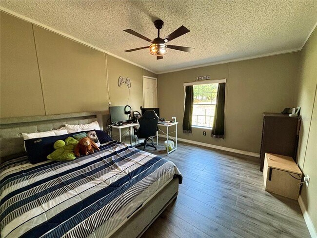 Building Photo - 6433 Orris St