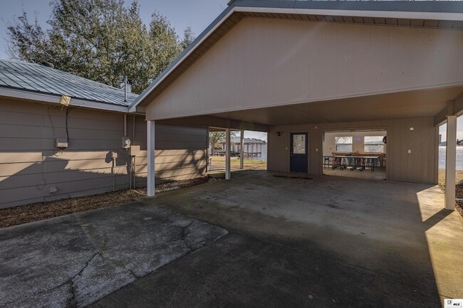 Building Photo - 1589 Terral Island Rd