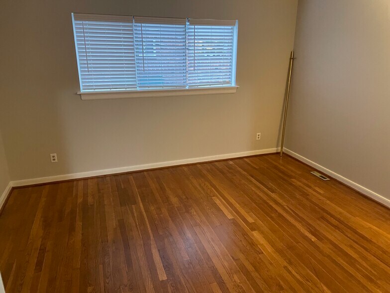 Bedroom 1 - 509 N Hamilton St