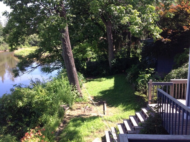 Building Photo - 24 Delaware Ave