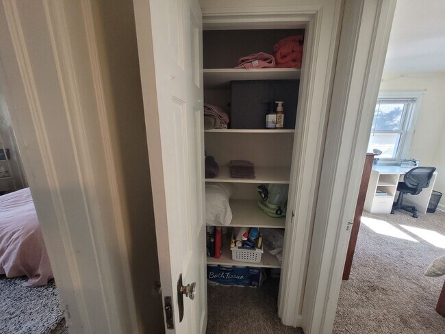 Building Photo - 225/227 Summit Ave