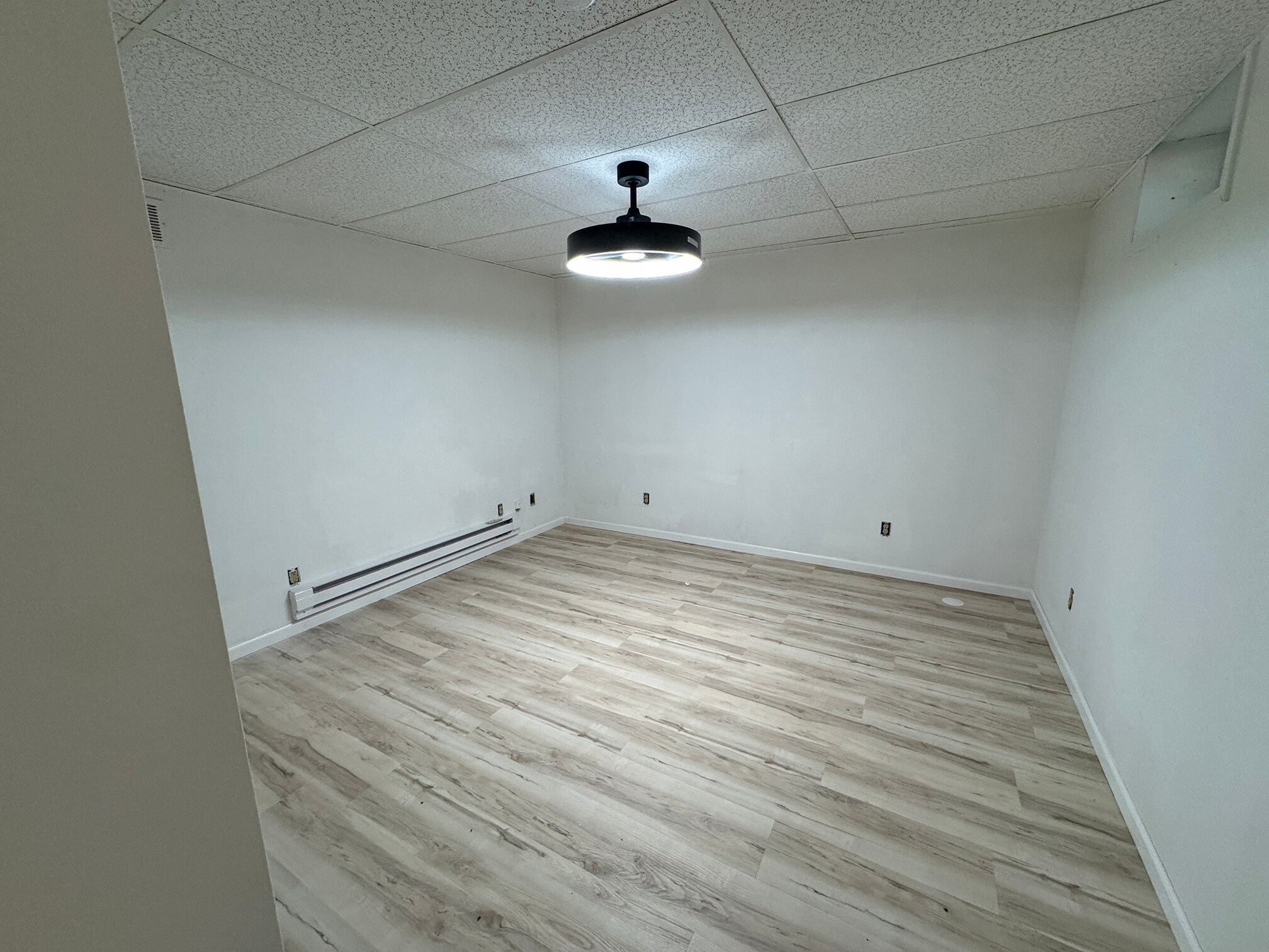 Building Photo - 612 4th St N