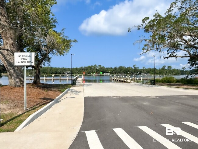 Building Photo - 6415 Schoel Ln