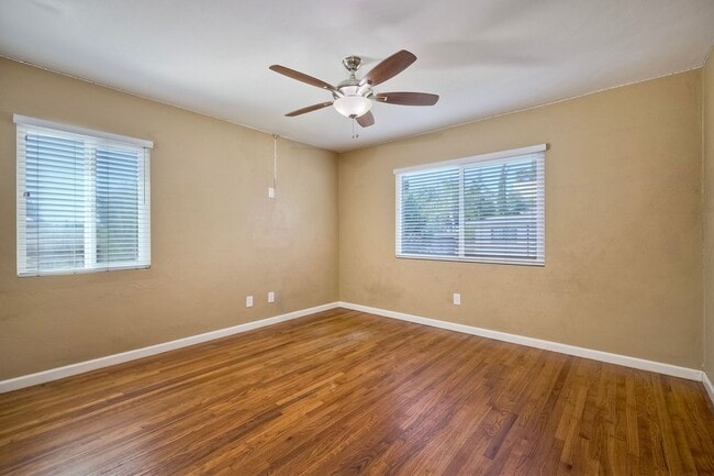 Building Photo - Spacious Rolando Home with Entertainer’s Backyard & Tons of Space!