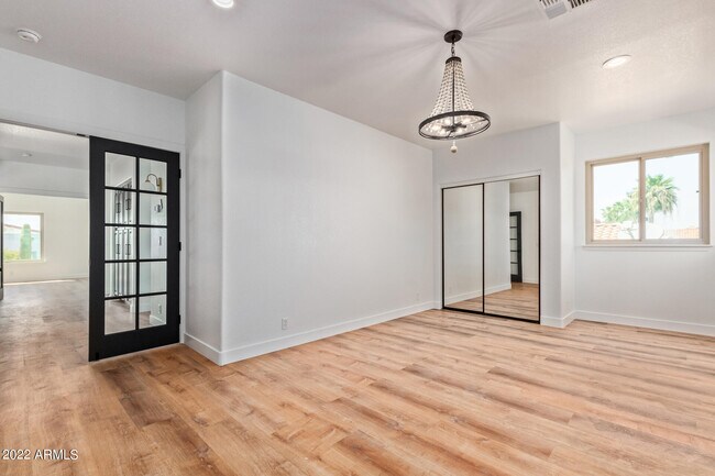 Building Photo - 16414 N 48th Way