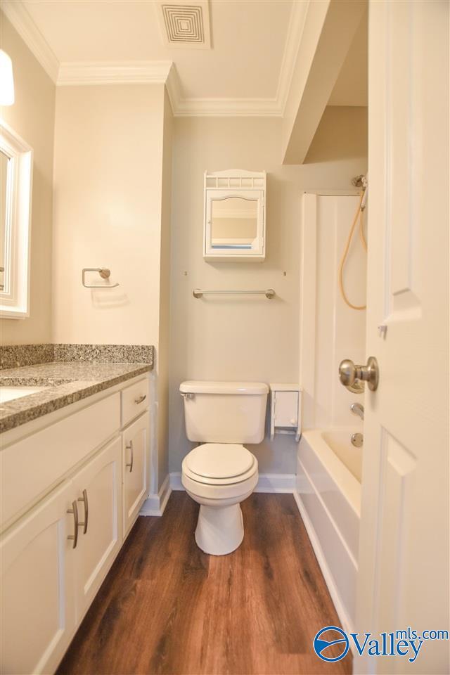 Building Photo - 109 Cove Crest Dr