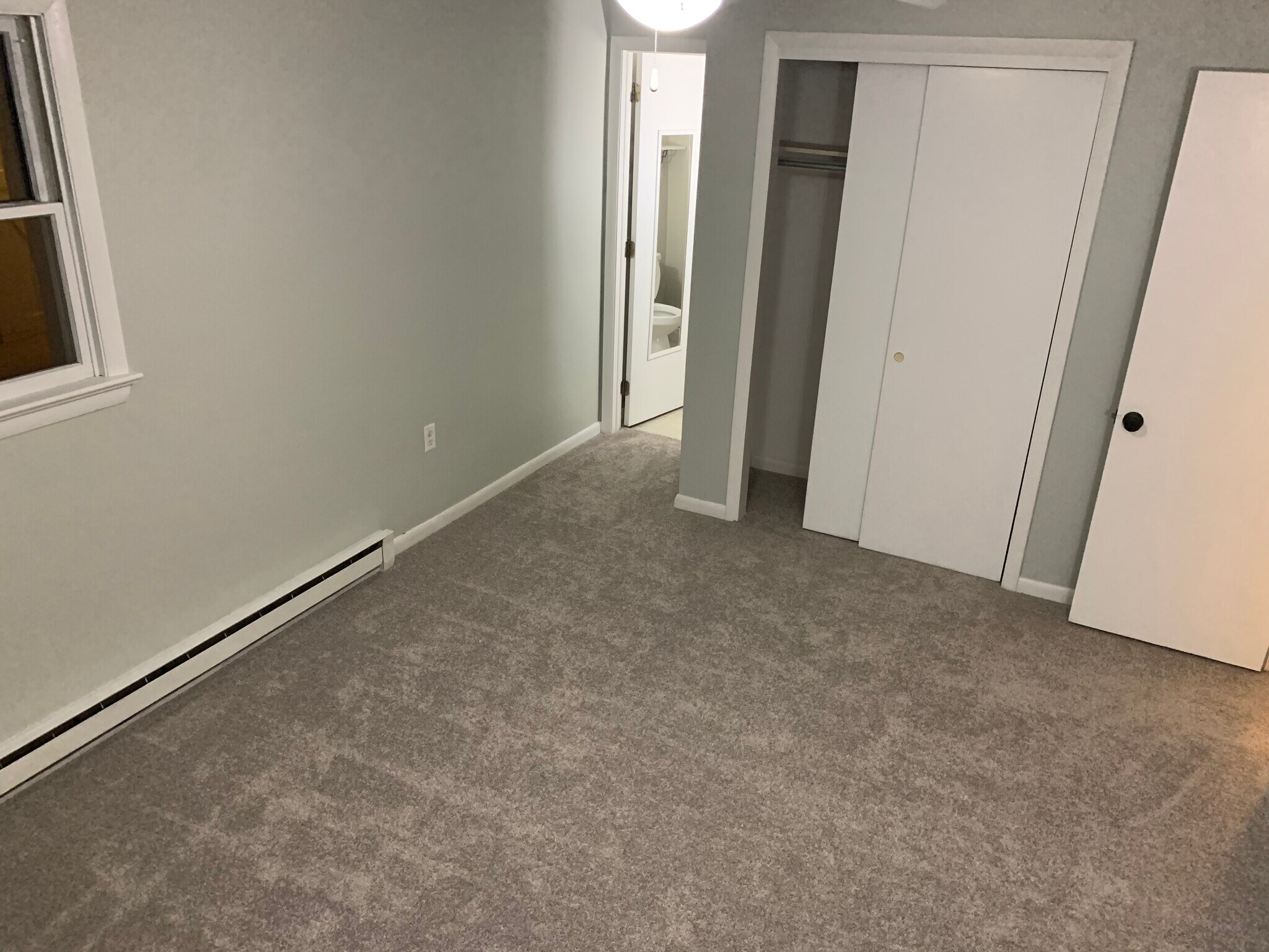 Third bedroom (master) with two spacious closets and full bathroom - 1265 Woodmere Rd