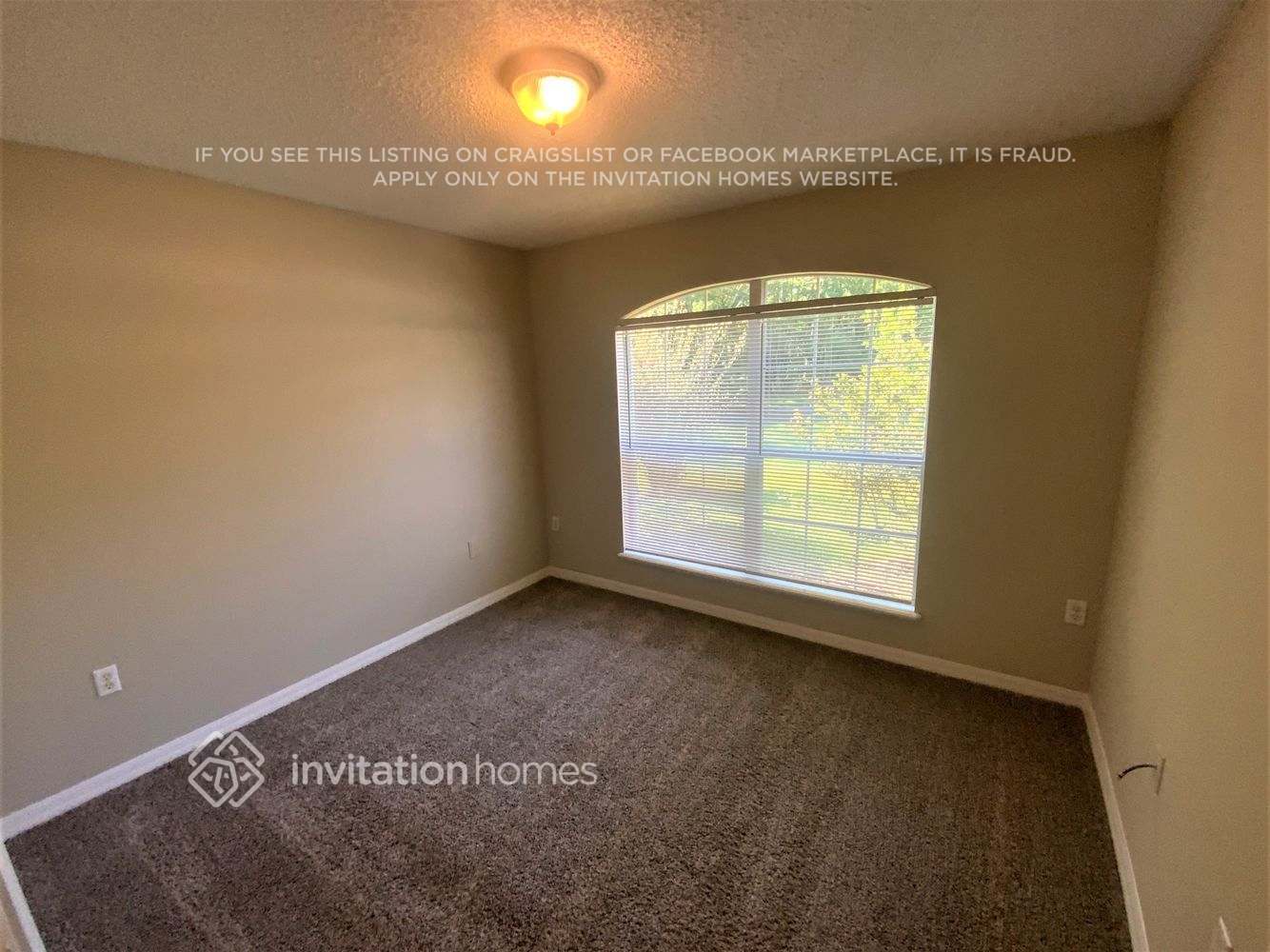 Building Photo - 1786 Hearth Street