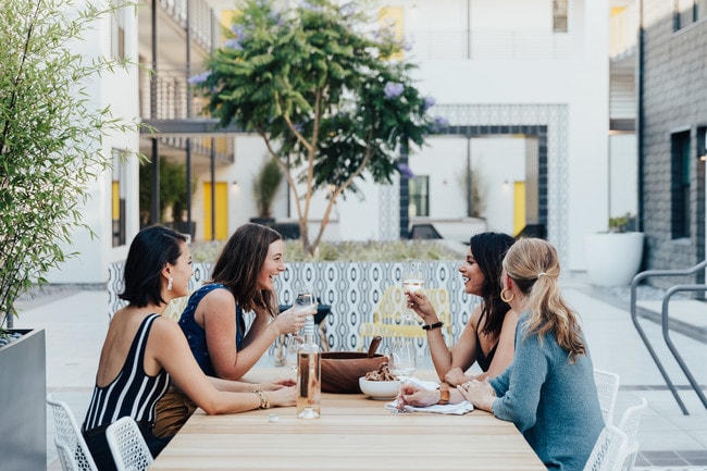 Building Photo - 980 Central