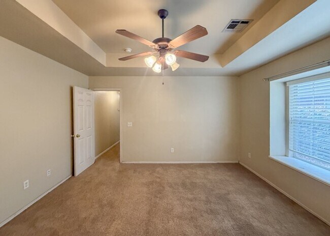 Building Photo - 17553 Gold Dr
