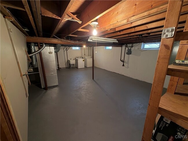 Building Photo - 501 Rockhaven Rd