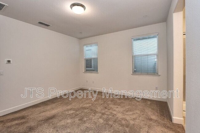 Building Photo - 3606 Nuestra Ave