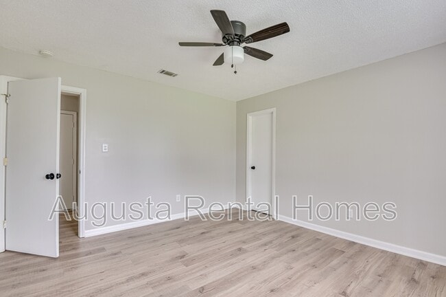 Building Photo - 4529 Caliburn Way