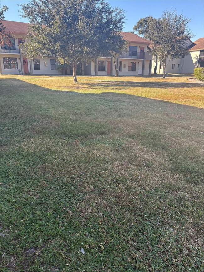 Building Photo - 5492 Courtyard Dr