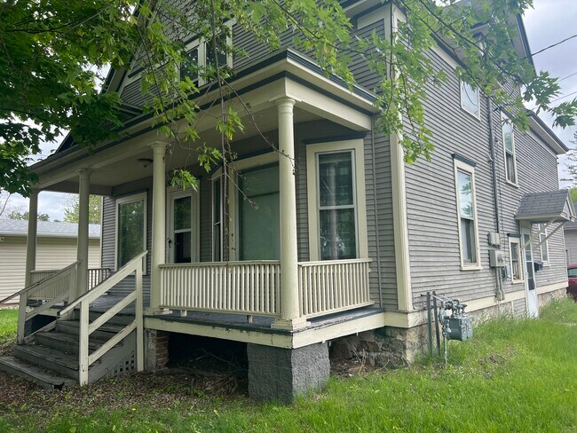 Building Photo - 1317 Cleveland Ave