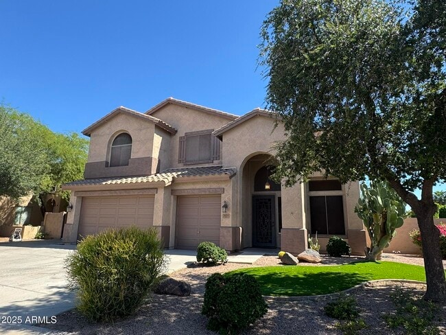 Building Photo - 2671 S Dragoon Dr