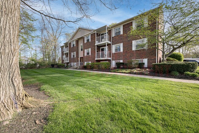 Primary Photo - 10760 Ravenna Rd