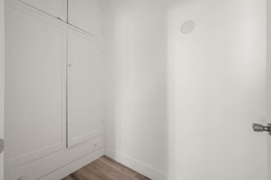 Building Photo - 1450 Hauser Blvd