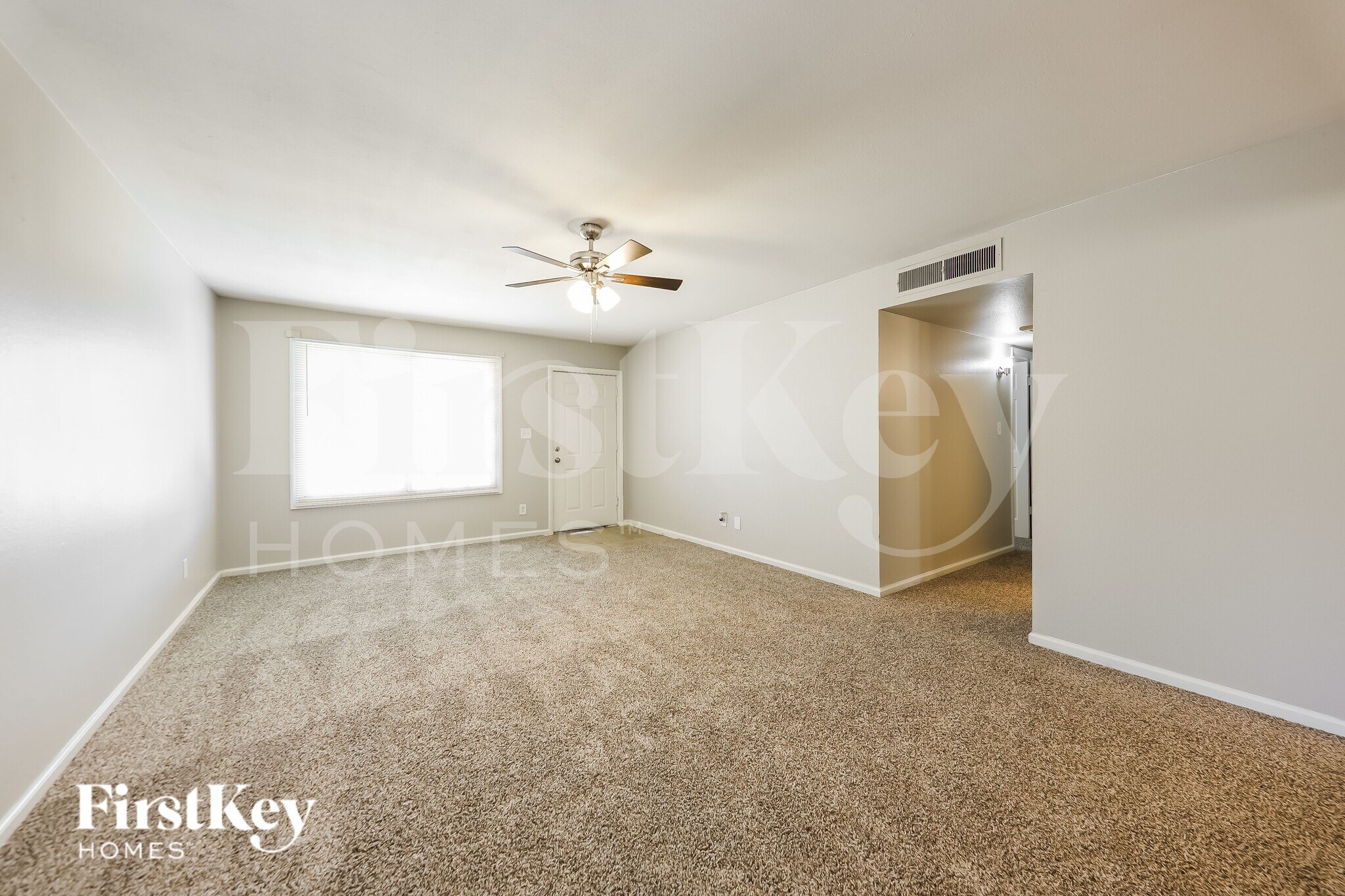 Building Photo - 3526 W Sierra St