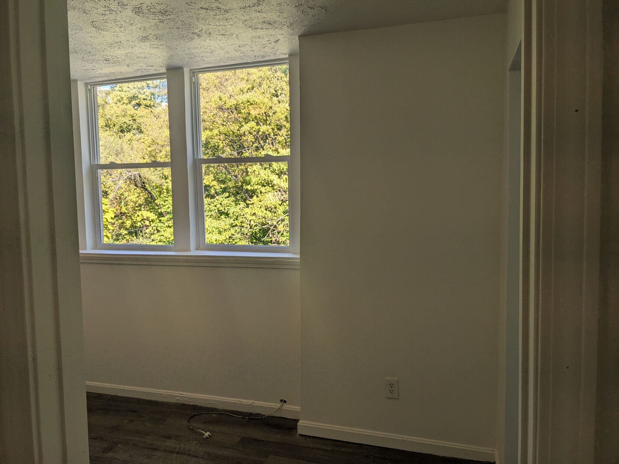 Building Photo - 227 Renner St