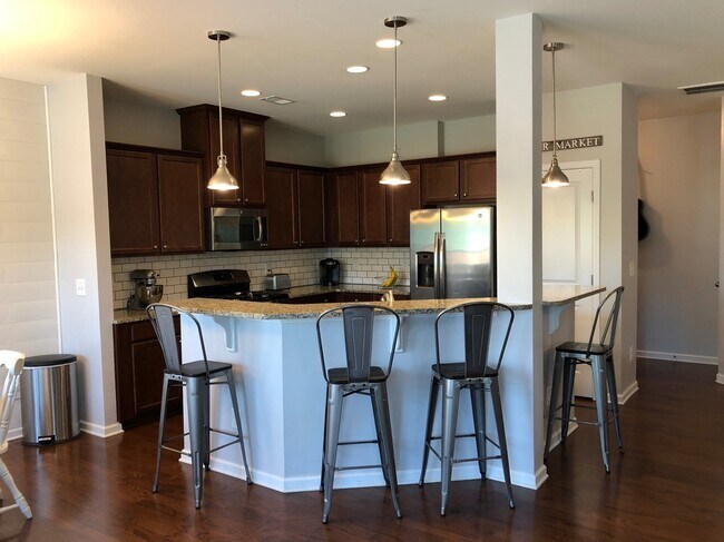 Building Photo - 4 Bedroom 2.5 Bath House in Cane Bay Plantation - Summerville