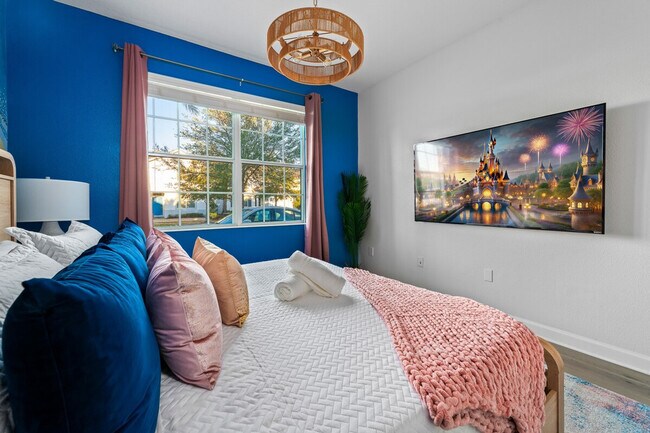 Building Photo - 4736 Sleepy Hollow Dr