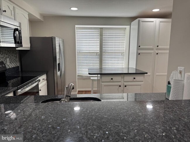Building Photo - 13937 Winding Ridge Ln