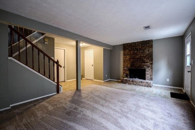Building Photo - 2887 Royal Path Ct