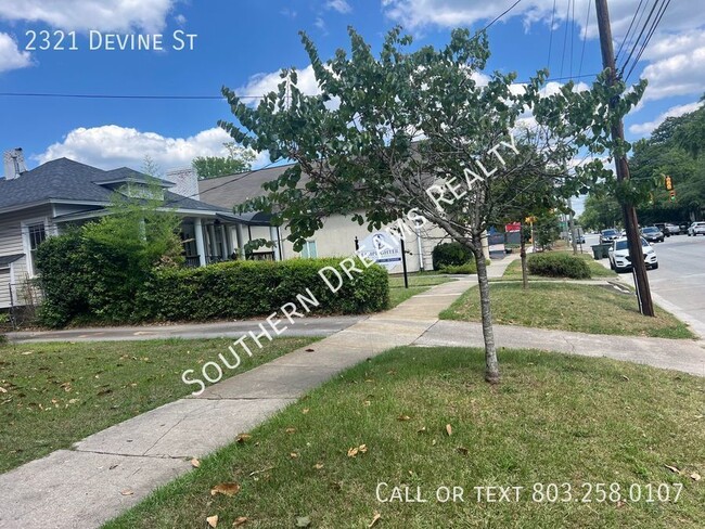 Building Photo - Charming 2-Bedroom Home in Prime Devine St...