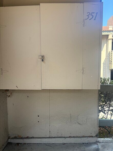Building Photo - 224 Oakleaf Dr