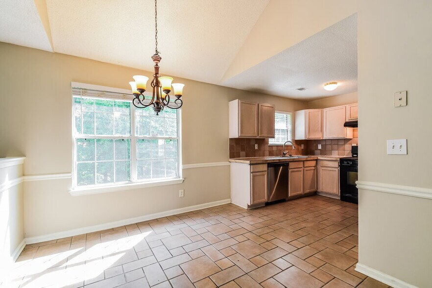 Building Photo - 3651 Lower Creek Dr