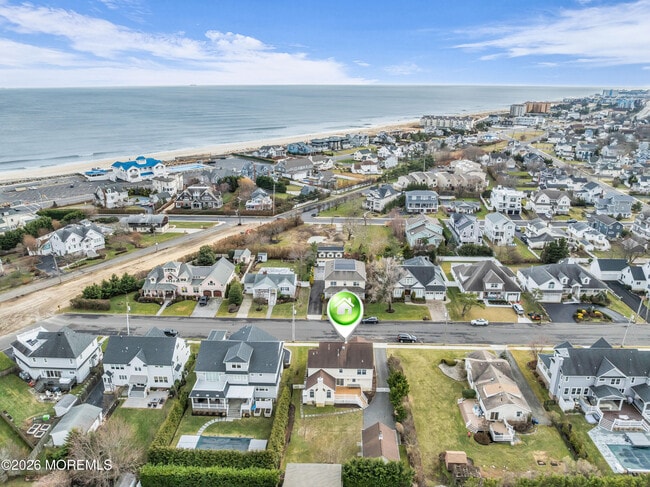 Building Photo - 7 Anderson St