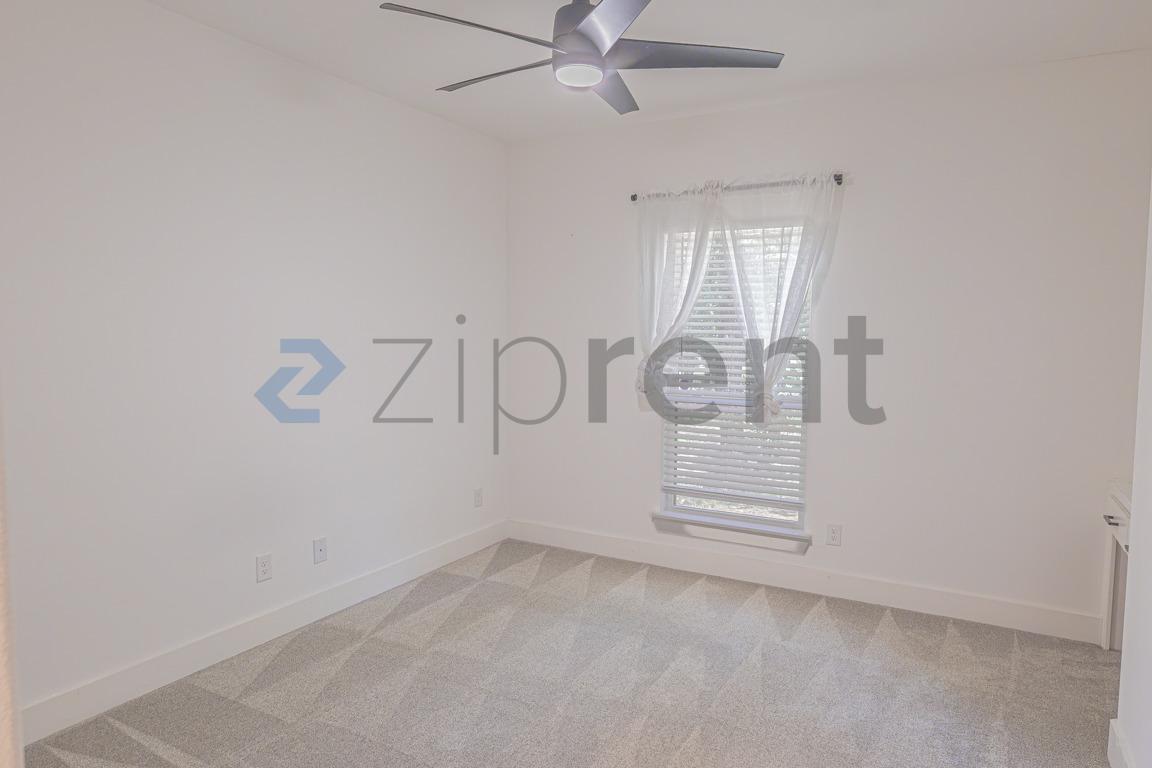 Building Photo - 9705 Lancelot Cir