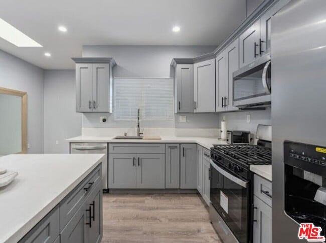 Building Photo - 3216 W 30th St