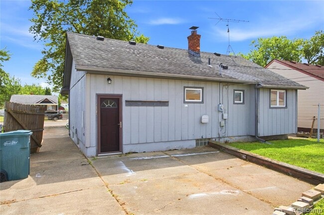 Building Photo - 2090 Moran Ave
