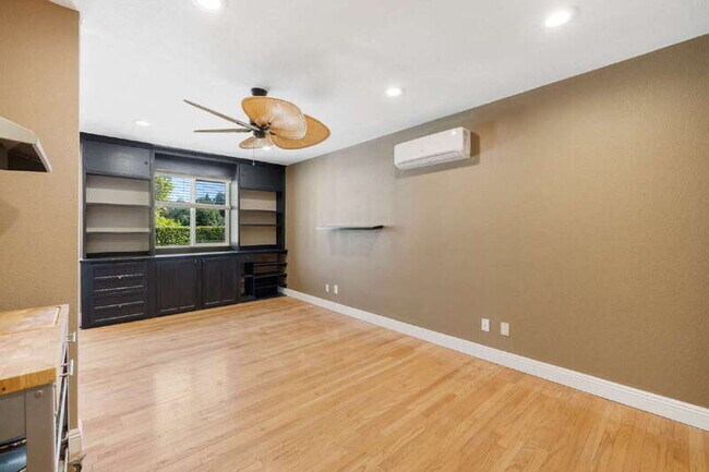 Building Photo - 7852 Watson Way