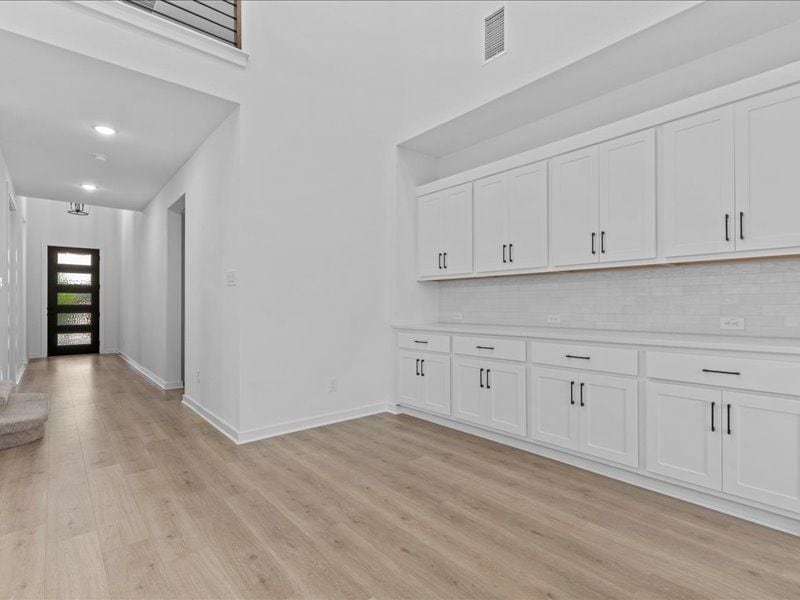 Building Photo - 547 Billowing Way