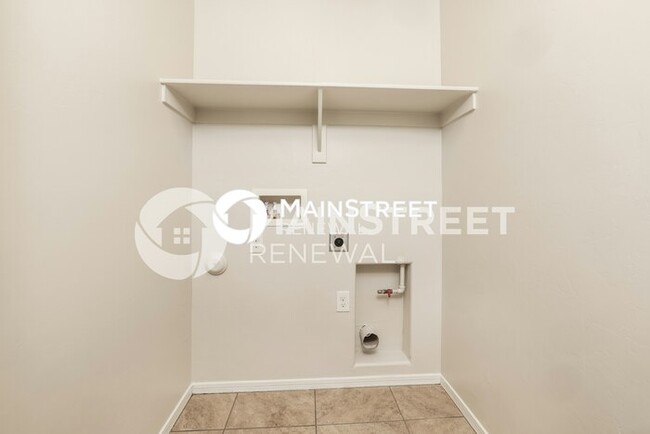 Building Photo - 8285 W Kittiwake Ln