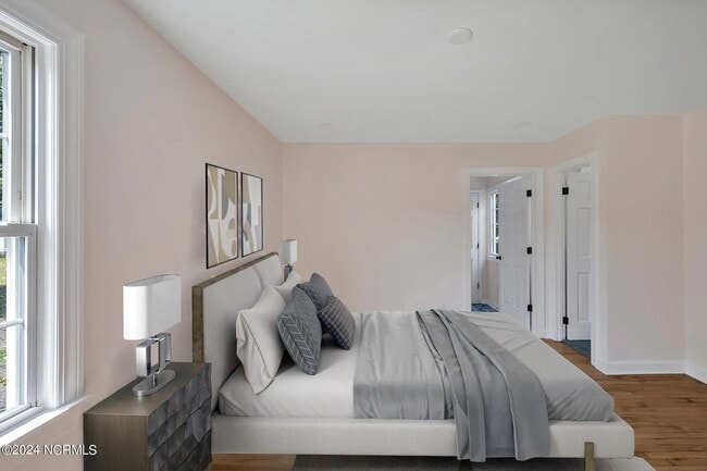 Building Photo - 204 S Harris St