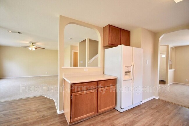 Building Photo - 10527 Cub Haven